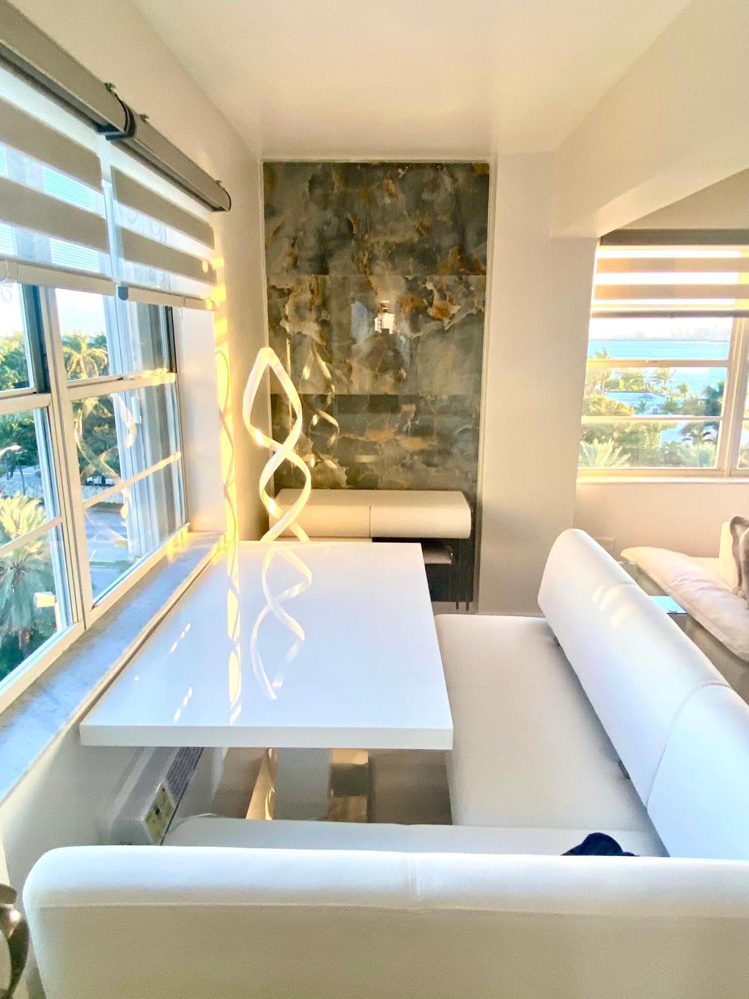Panoramic Luxurious Waterfront One Bedroom Apartment With Miami Skyline View Free Parking 5Min Drive To מיאמי ביץ' מראה חיצוני תמונה